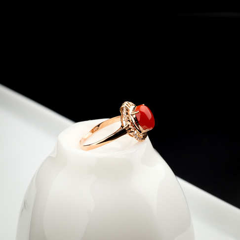 金镶钻阿卡红珊瑚戒指--红珊瑚-阿卡-B103416K11001